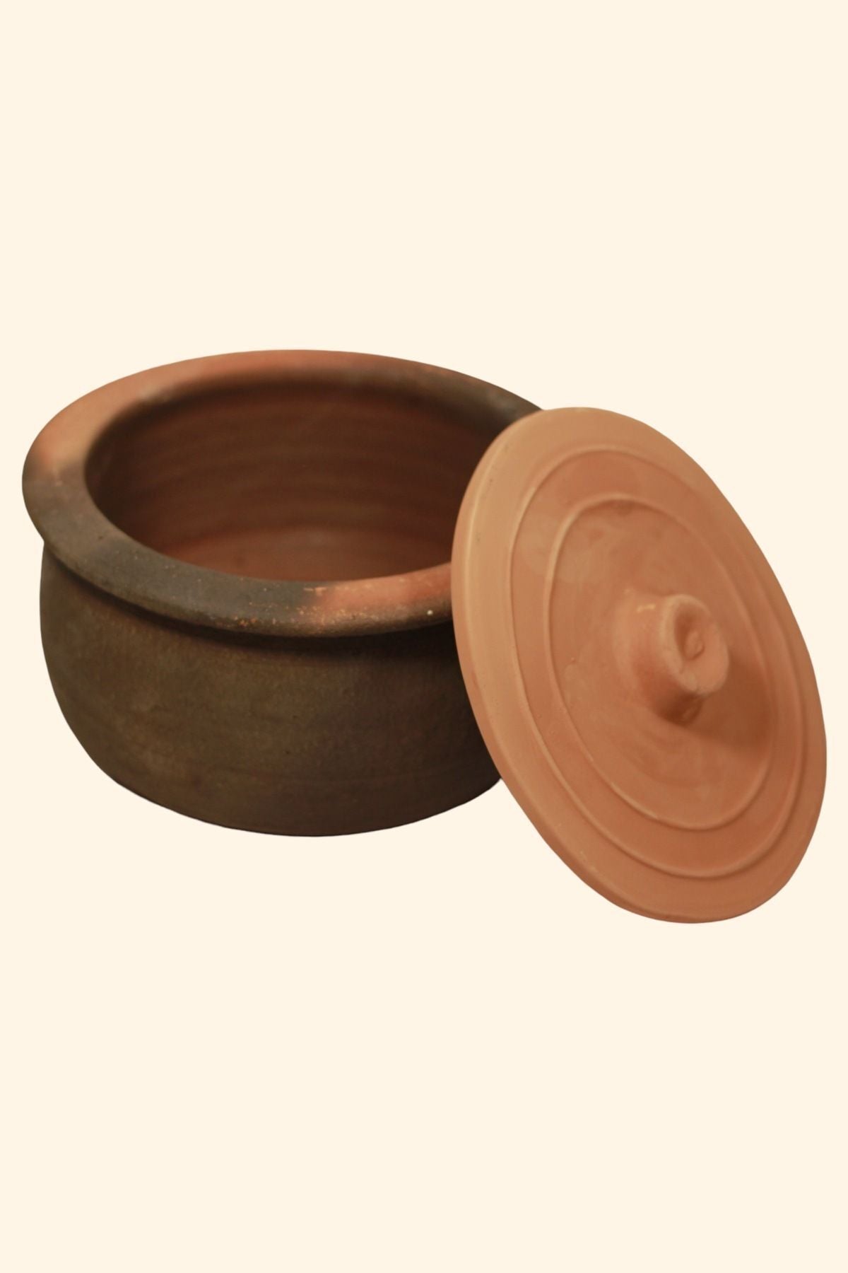 Orta Boy Doğal Toprak Güveç Tencere 4 Litre 6-8 Kişilik Ateşe Dayanıklı (KAPAK HEDİYELİ)