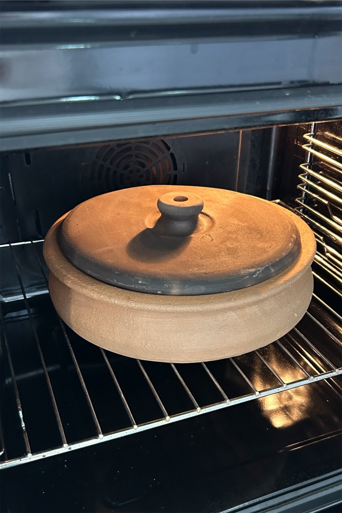 Küçük Boy Kapaklı Toprak Güveç-fırın Kabı- Fırın Tepsisi 28 Cm 4 Kişilik Ateşe Dayanıklı